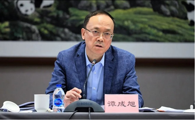 【中国钢铁新闻网】}谭成旭：学深悟透全国两会精神 以“四个必须”推动钢铁行业高质量发展